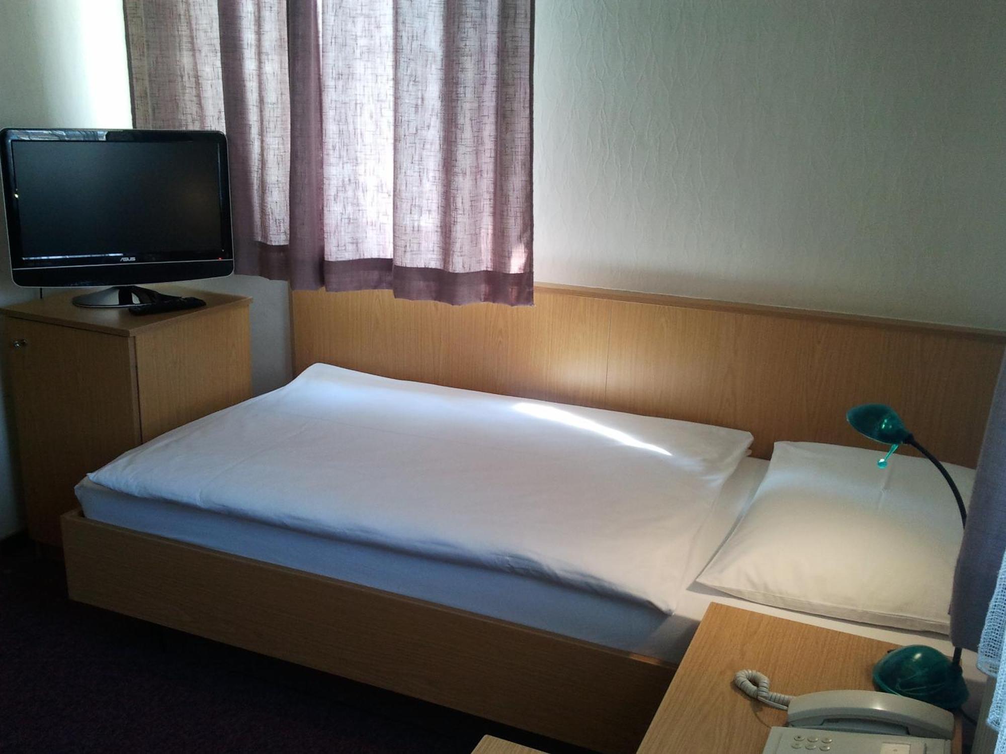 Gaestehaus Galant Esslingen am Neckar Екстер'єр фото